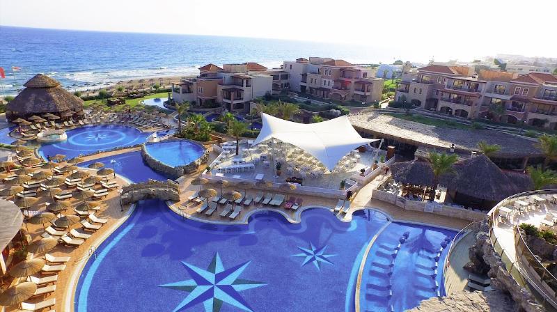 Atlantica Caldera Palace Херсонисос Екстериор снимка